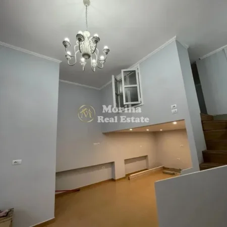 Tirane, shitet apartament duplex 1+1 Kati 1, 45 m² 85.000 € (Rruga Shefqet Kuka)