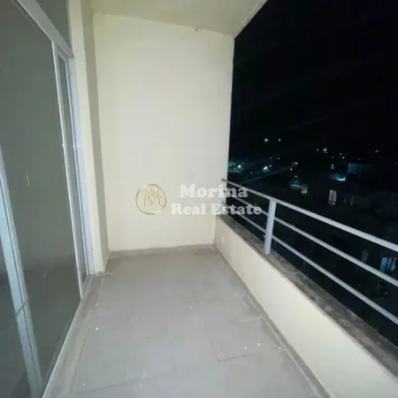 Tirane, shitet apartament 2+1 Kati 3, 270 m² 162.000 € (Astir)