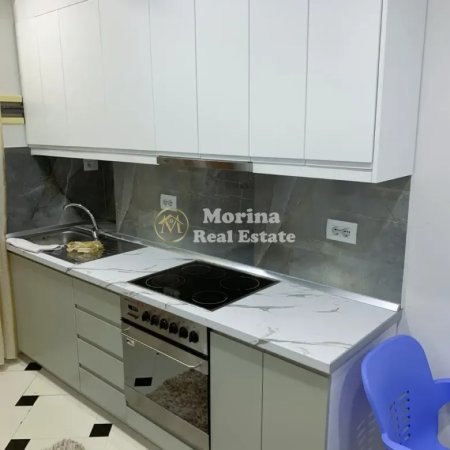 Tirane, jepet me qera shtepi 1+1 Kati 1, 60 m² 400 € (Rruga 5 Maji)