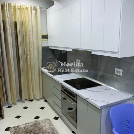 Tirane, jepet me qera shtepi 1+1 Kati 1, 60 m² 400 € (Rruga 5 Maji)