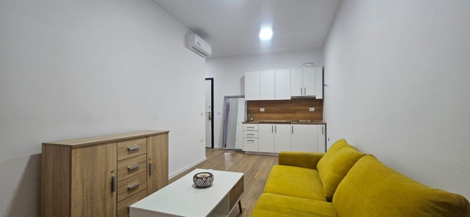 Tirane, jepet me qera apartament 1+1 Kati 3, 60 m² 550 € (Rruga Don Bosko)