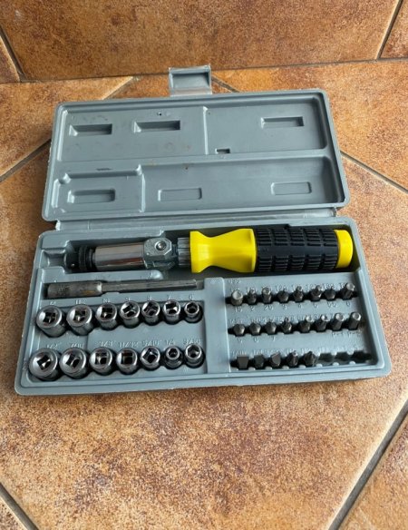 Tirane, shes Gradore Profesionale 25 €