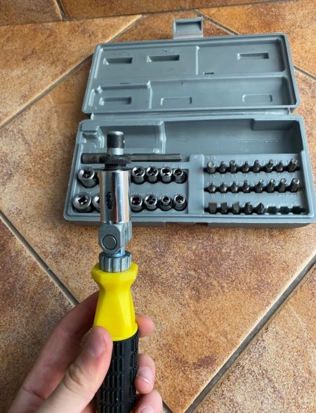 Tirane, shes Gradore Profesionale 25 €