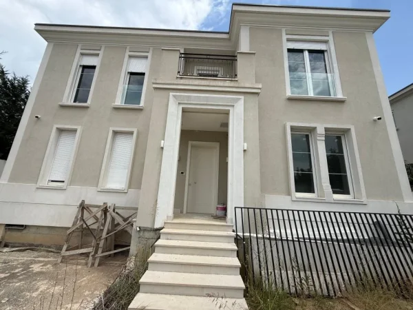 Tirane, shitet Vile 2 Katshe , 560 m²