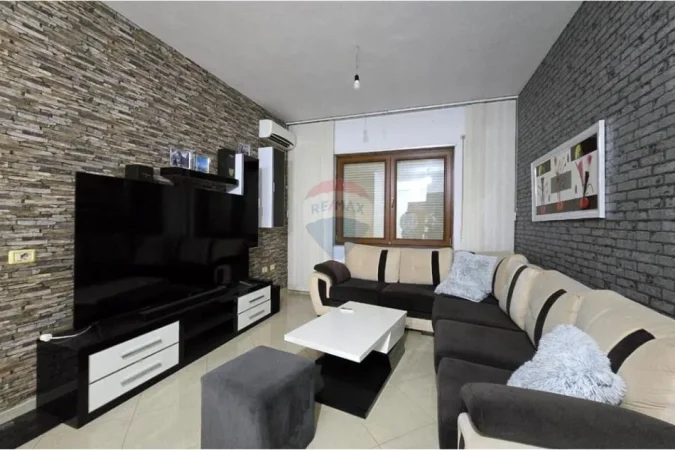Tirane, shitet apartament 1+1 , 87 m² 128.000 € (Casa Italia)