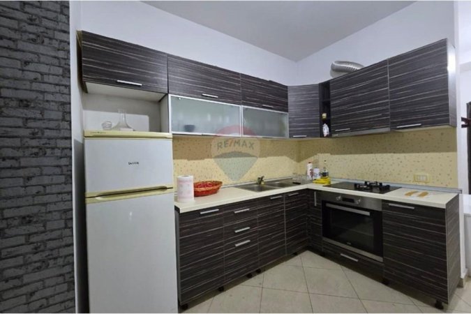 Tirane, shitet apartament 1+1 , 87 m² 128.000 € (Casa Italia)