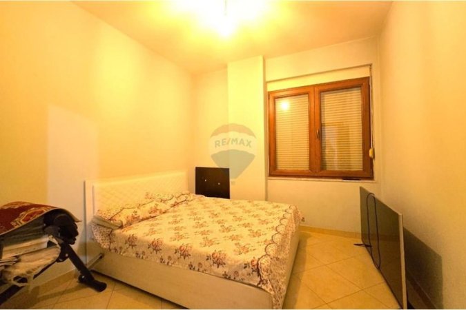 Tirane, shitet apartament 1+1 , 87 m² 128.000 € (Casa Italia)