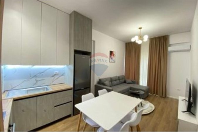 Tirane, shitet apartament 1+1 Kati 3, 54 m² 89.000 € (Rruga Bamie Topi)