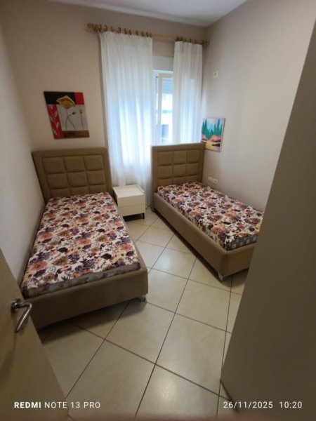 Tirane, jepet me qera apartament 2+1+Aneks+Ballkon Kati 5, 90 m² 600 € (Delijorgji)