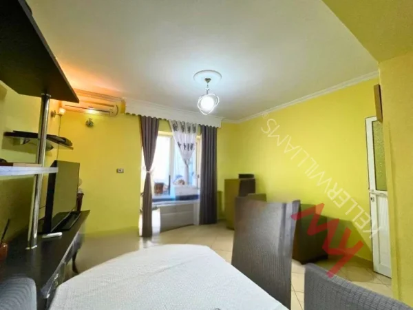 Vlore, shitet apartament 1+1 Kati 1, 59 m² 65.000 € (rruga kaonet)