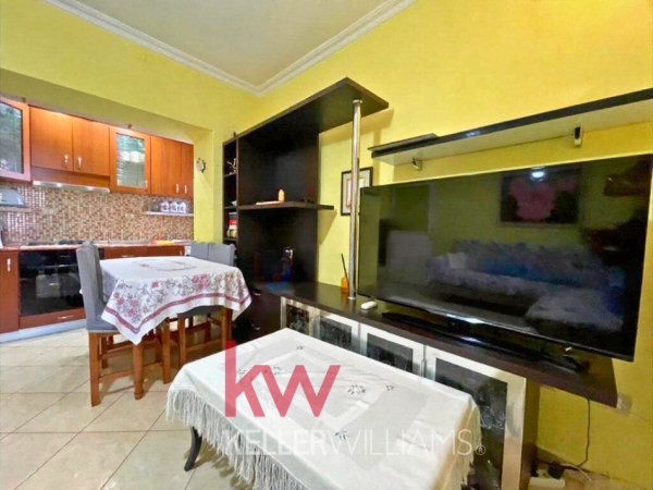 Vlore, shitet apartament 1+1 Kati 1, 59 m² 65.000 € (rruga kaonet)