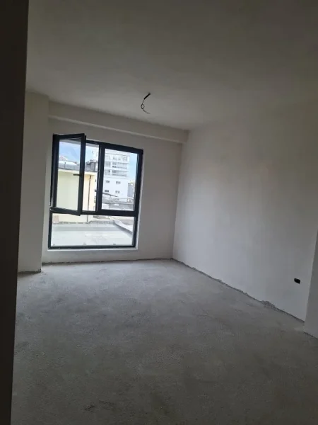 SHITET  APARTAMENT  1+1  📍147.000 € (Stacioni i Trenit)