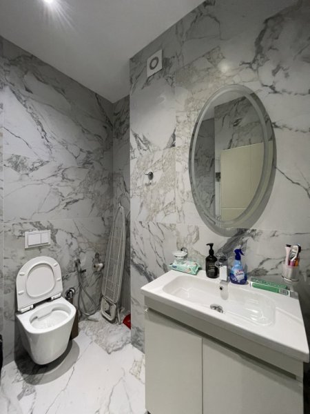 Tirane, shitet apartament 2+1+Ballkon Kati 3, 105 m² 420.000 € (Rruga e kosovareve)