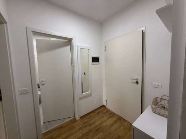 Tirane, jepet me qera apartament 1+1 Kati 6, 57 m² 500 € (siri kodra)