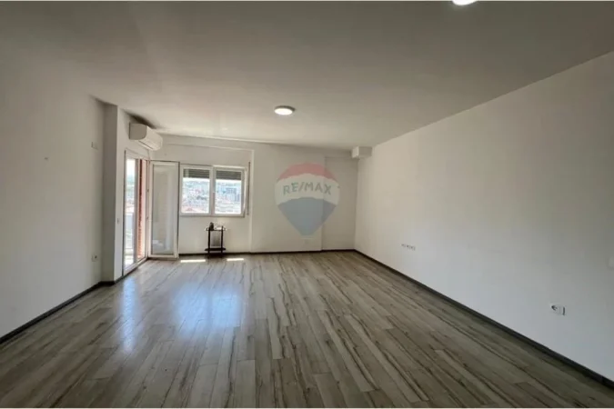 Tirane, shitet apartament 3+1 , 131 m² 235.584 € (Rruga Ali Demi, Tiranë (ID: 530281030-817)