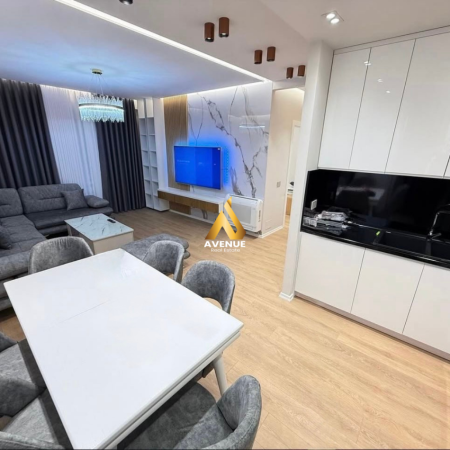 White Minimalist Modern Home Real Estate Social Media - 2.png