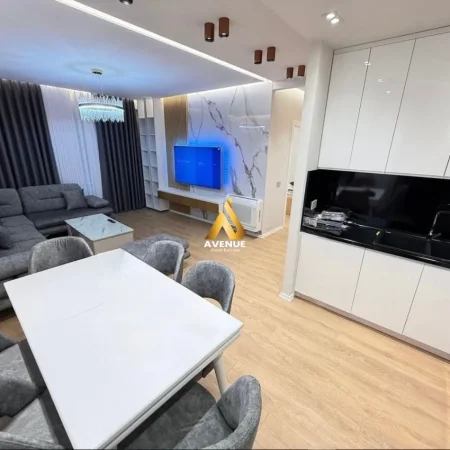 Tirane, jepet me qera apartament 2+1+2  Kati 3, 108 m² 1.000 € Liqeni i Thate , Tiranë