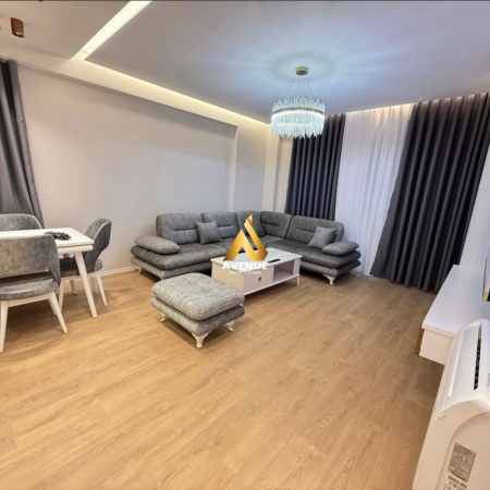 White Minimalist Modern Home Real Estate Social Media - 4.png