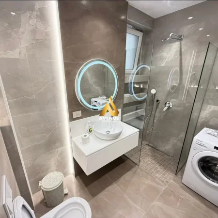 Tirane, jepet me qera apartament 2+1+2  Kati 3, 108 m² 1.000 € Liqeni i Thate , Tiranë