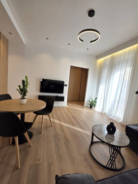 Tirane, shitet apartament 1+1 , 50 m² 122.000 € (Liqeni i Thate)