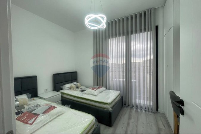 Tirane, jepet me qera apartament 2+1 , 93 m² 800 € (Rruga Don Bosko,)