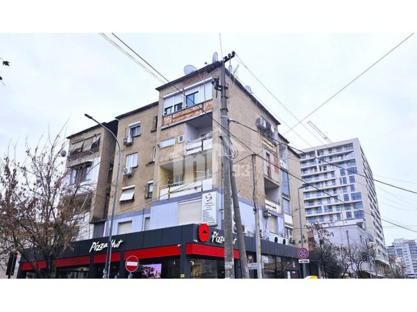 Tirane, shitet apartament 2+1+Ballkon Kati 5, 76 m² 132.000 € (RRUGA “MINE PEZA”, PRANE PROKURORISE SE TIRANES)