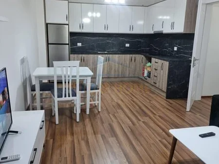 Tirane, shitet apartament 1+1 Kati 7, 72 m² 110.000 € 