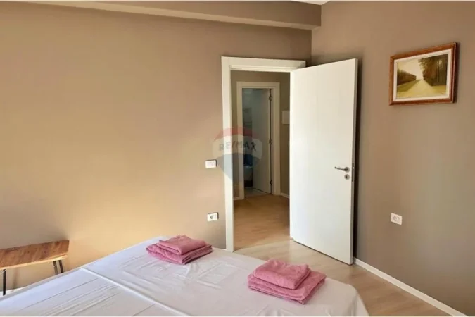 Tirane, jepet me qera apartament 1+1 Kati 5, 62 m² 650 € (RRUGA ELBASANIT)