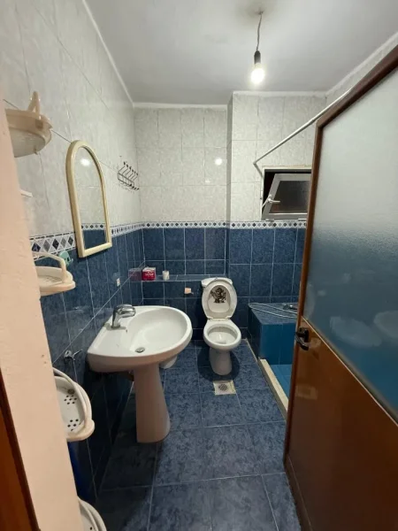 Tirane, shitet apartament 3+1+Ballkon Kati 5, 120 m² 248.000 € (Rruga Tish Dahia)