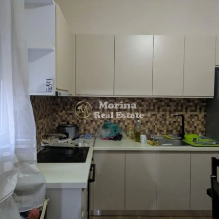 Tirane, jepet me qera Vile 2+1 Kati 2, 88 m² 450 € (Xhamlliku)