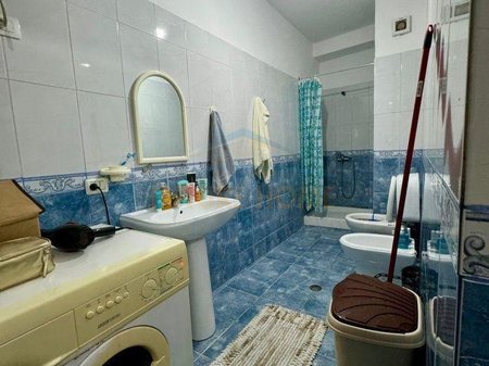 Tirane, shitet apartament 1+1 Kati 4, 51 m² 97.000 € 