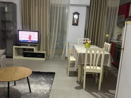 Tirane, jepet me qera apartament 2+1 Kati 2, 88 m² 600 € 