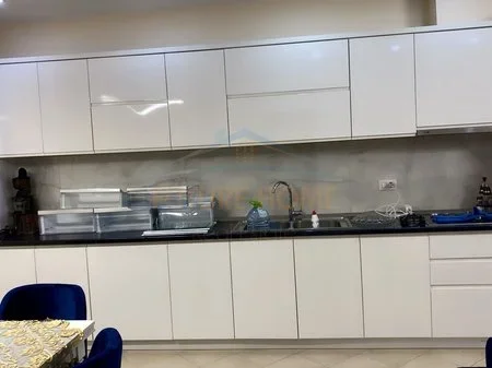 Tirane, shitet apartament 2+1 Kati 6, 127 m² 203.000 € 