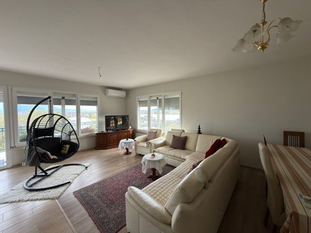 Tirane, shitet Vile , 256 m² 280.000 €