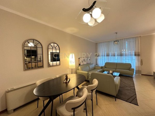 Tirane, jepet me qera apartament 2+1 Kati 4, 124 m² 1.300 € (ETC)