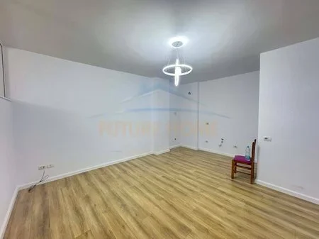 Tirane, shitet apartament 2+1 , 76 m² 120.000 € 