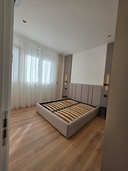 Tirane, shitet apartament 1+1 Kati 1, 85 m² 121.900 € (Eduard Mano)