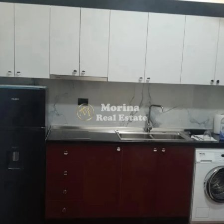 Tirane, jepet me qera Vile 5 Katshe , 1.200 m² 12.600 € (Rruga e elbasanit)