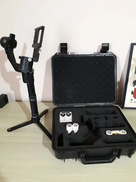Tirane, shes Shitet Sony 6500 + Stabilizator (Gimbal) me valixhe profesionale