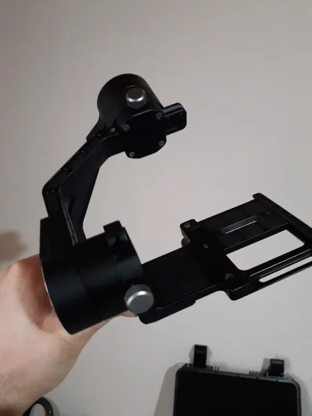 Tirane, shes Shitet Sony 6500 + Stabilizator (Gimbal) me valixhe profesionale