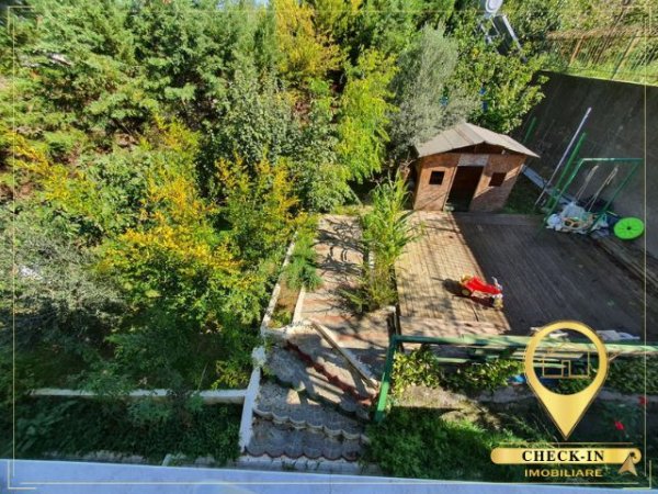 Tirane, shitet Vile 2 Katshe Kati 0, 400 m² 350.000 € (Peze e Vogel)