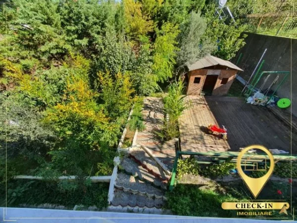 Tirane, shitet Vile 2 Katshe Kati 0, 400 m² 350.000 € (Peze e Vogel)