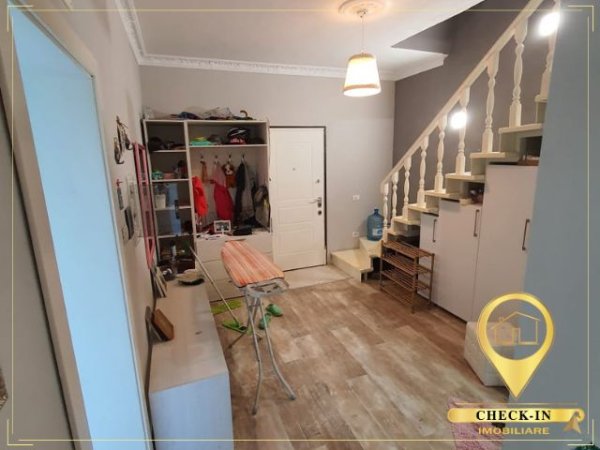 Tirane, shitet Vile 2 Katshe Kati 0, 400 m² 350.000 € (Peze e Vogel)