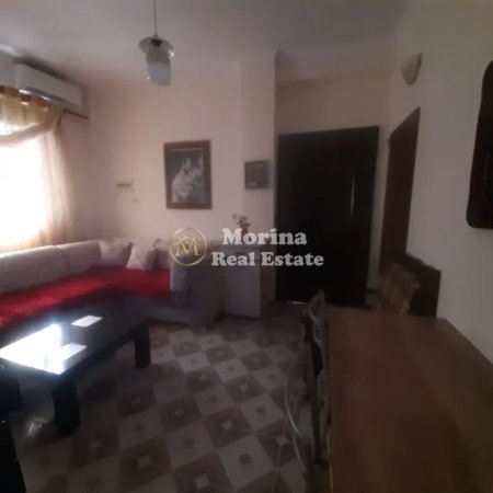 Tirane, jepet me qera apartament 1+1+Ballkon Kati 1, 55 m² 450 € (Stacioni i Trenit)