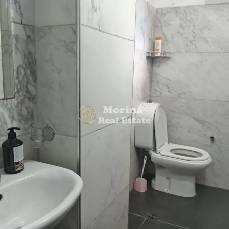 Tirane, jepet me qera apartament 1+1+Ballkon Kati 1, 55 m² 450 € (Stacioni i Trenit)