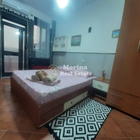 Tirane, jepet me qera apartament 1+1+Ballkon Kati 1, 55 m² 450 € (Stacioni i Trenit)