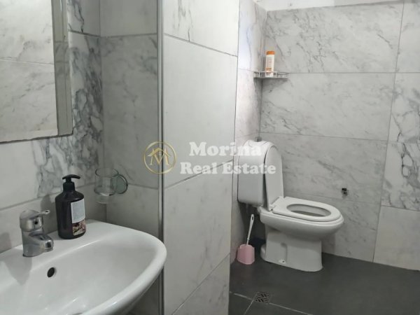 Tirane, jepet me qera apartament 1+1+Ballkon Kati 1, 55 m² 450 € (Stacioni i Trenit)
