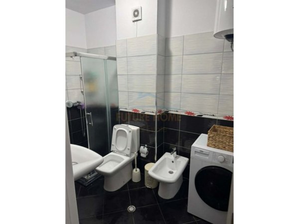Tirane, jepet me qera apartament 1+1 Kati 2, 66 m² 400 € 
