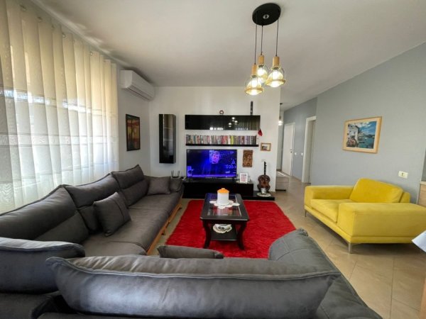 Tirane, shitet apartament 2+1 Kati 6, 166 m² 240.000 € (Kodra e Diellit.)