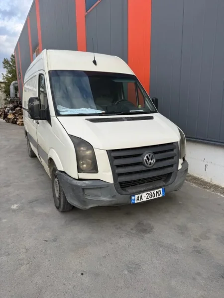 Tirane, shes Volkswagen Nafte, e bardhë manuale 390.000 km 5.500 €